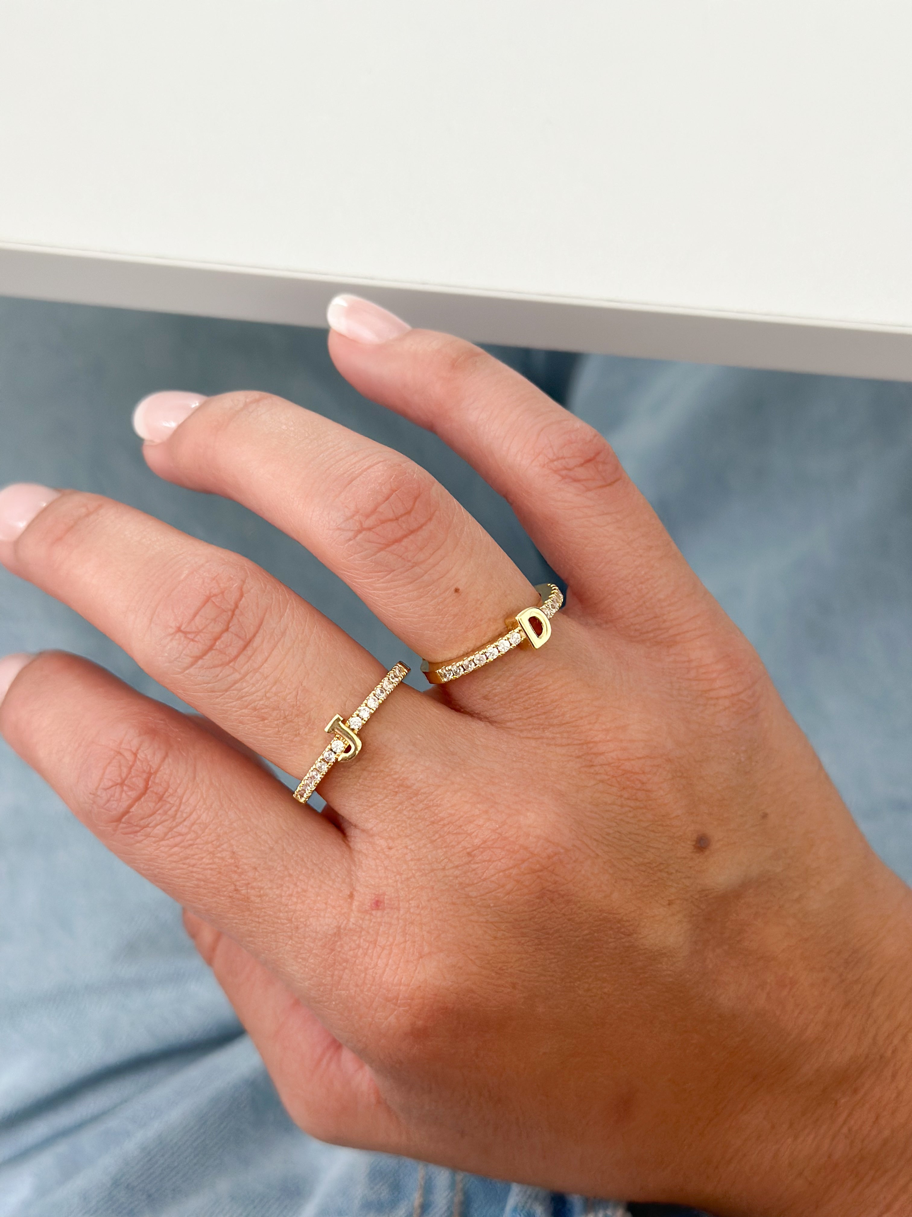 Anillo Letras